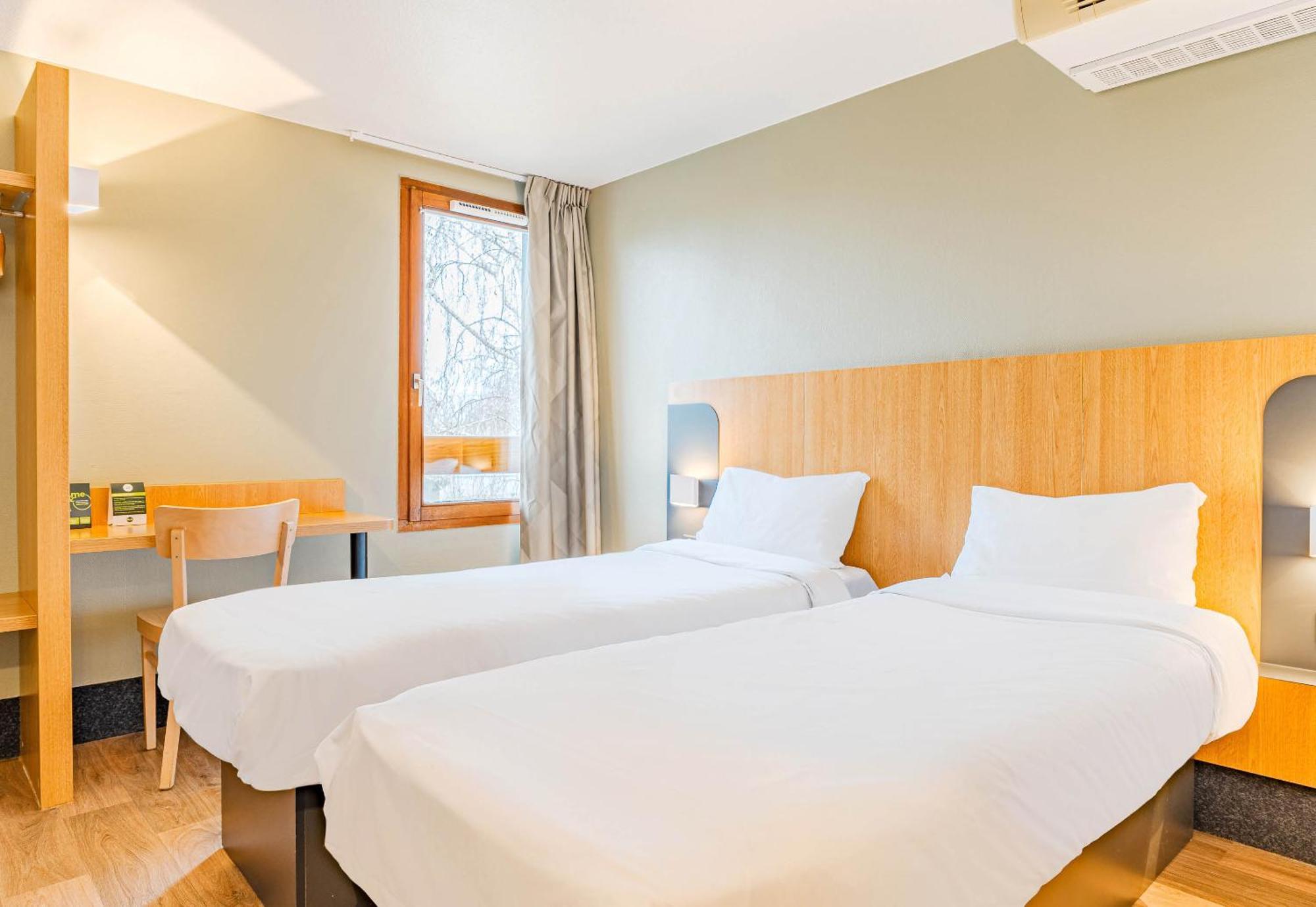 B&B Hotel Poitiers 3 Futuroscope Шассней-дю-Пуату Екстер'єр фото