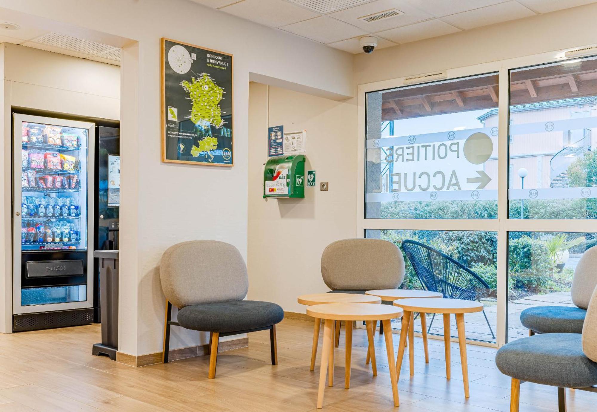 B&B Hotel Poitiers 3 Futuroscope Шассней-дю-Пуату Екстер'єр фото