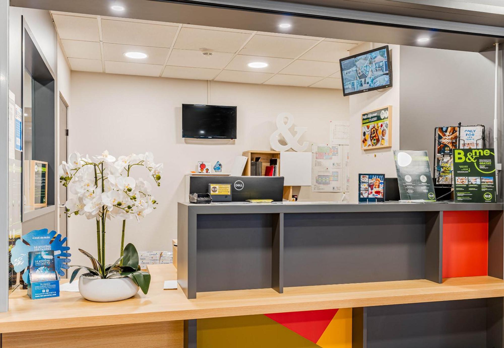 B&B Hotel Poitiers 3 Futuroscope Шассней-дю-Пуату Екстер'єр фото