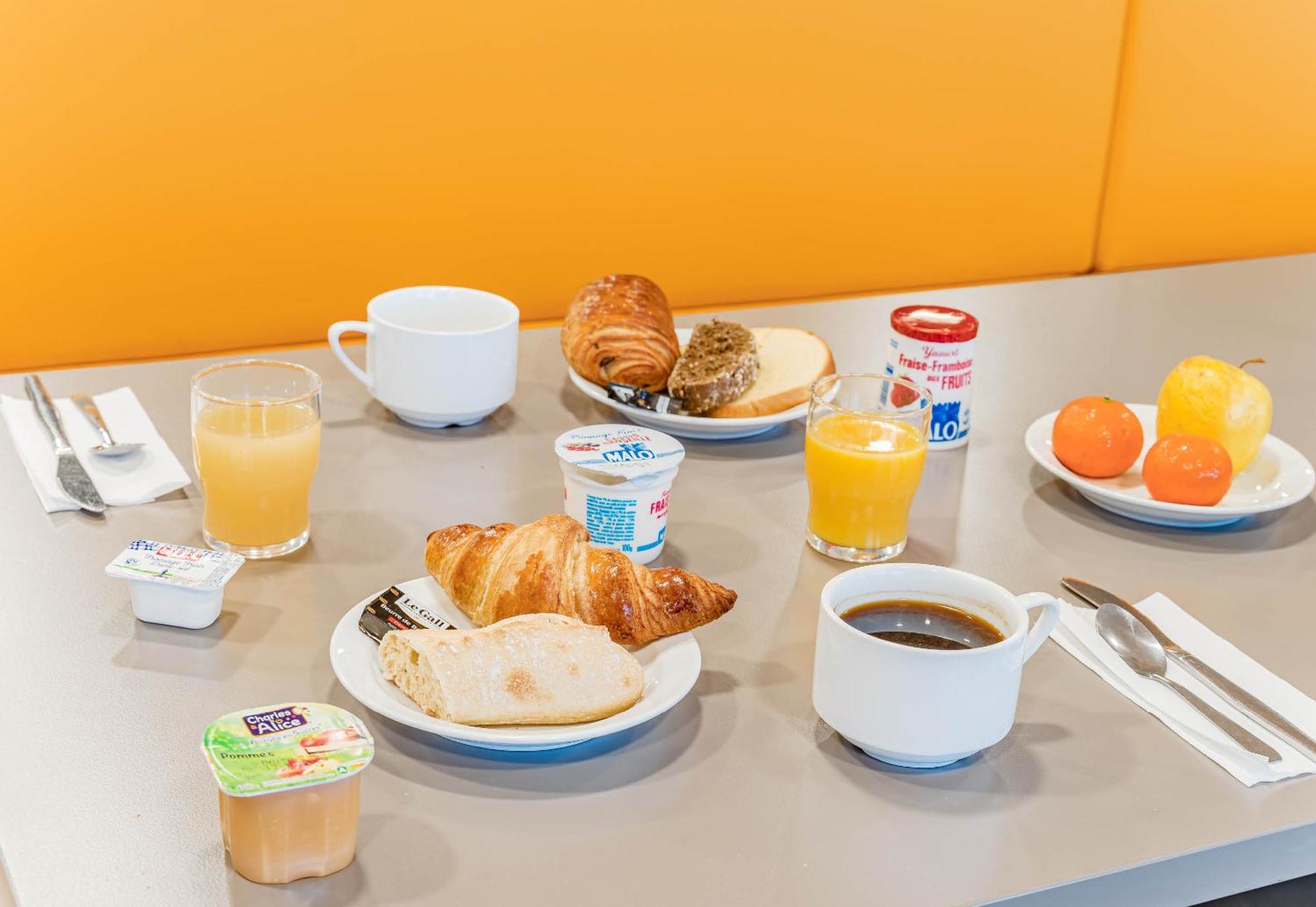 B&B Hotel Poitiers 3 Futuroscope Шассней-дю-Пуату Екстер'єр фото