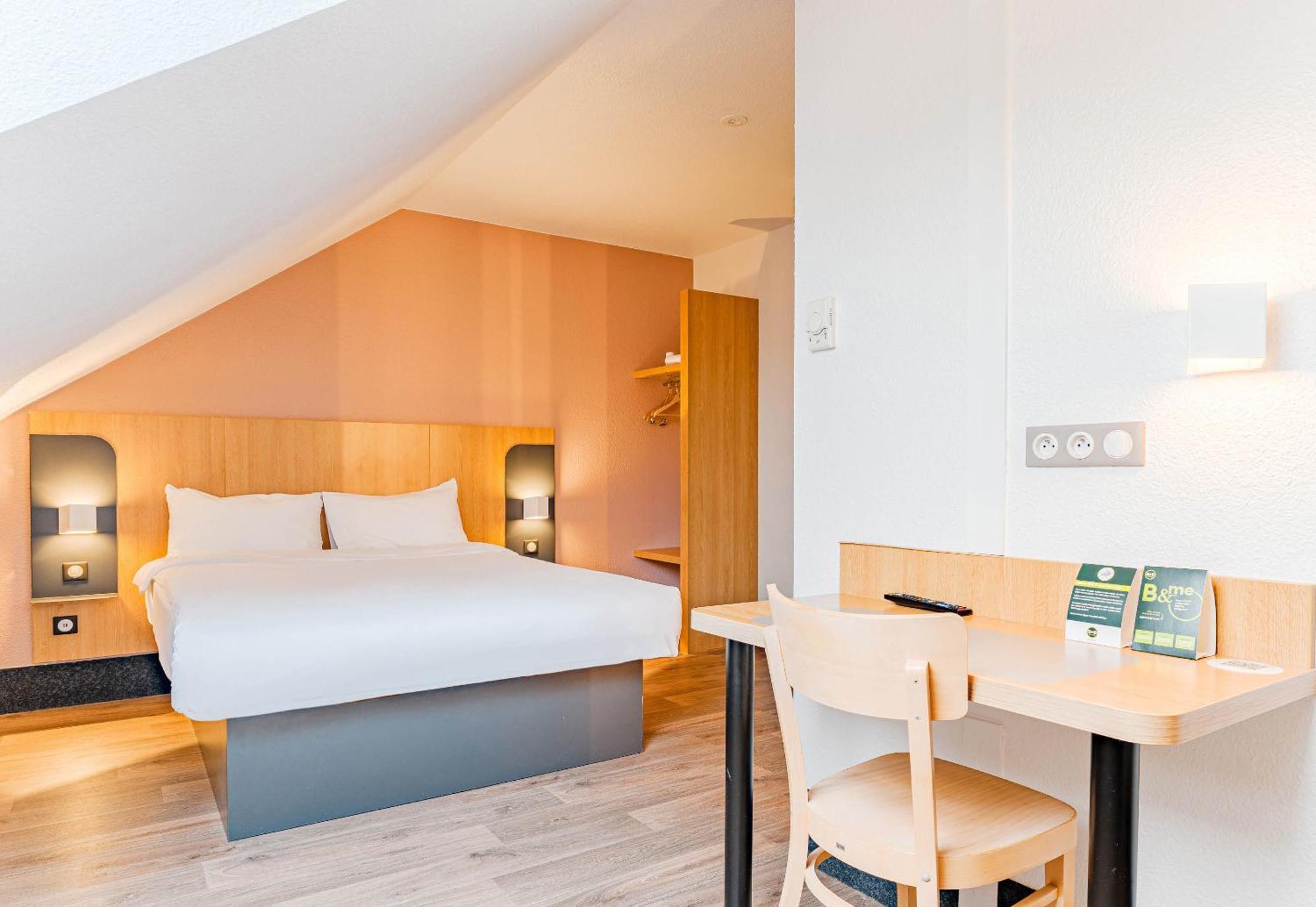 B&B Hotel Poitiers 3 Futuroscope Шассней-дю-Пуату Екстер'єр фото
