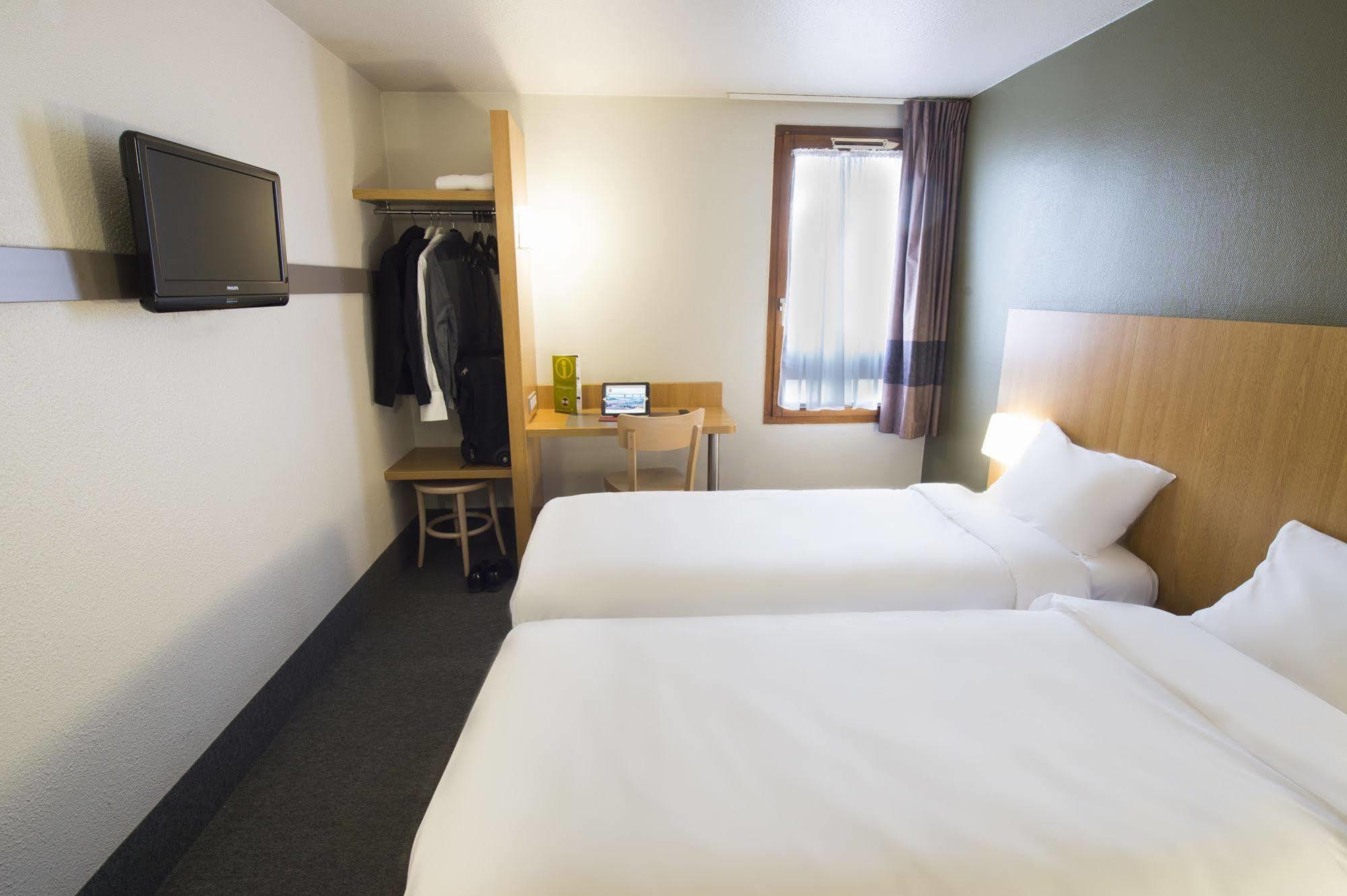 B&B Hotel Poitiers 3 Futuroscope Шассней-дю-Пуату Екстер'єр фото